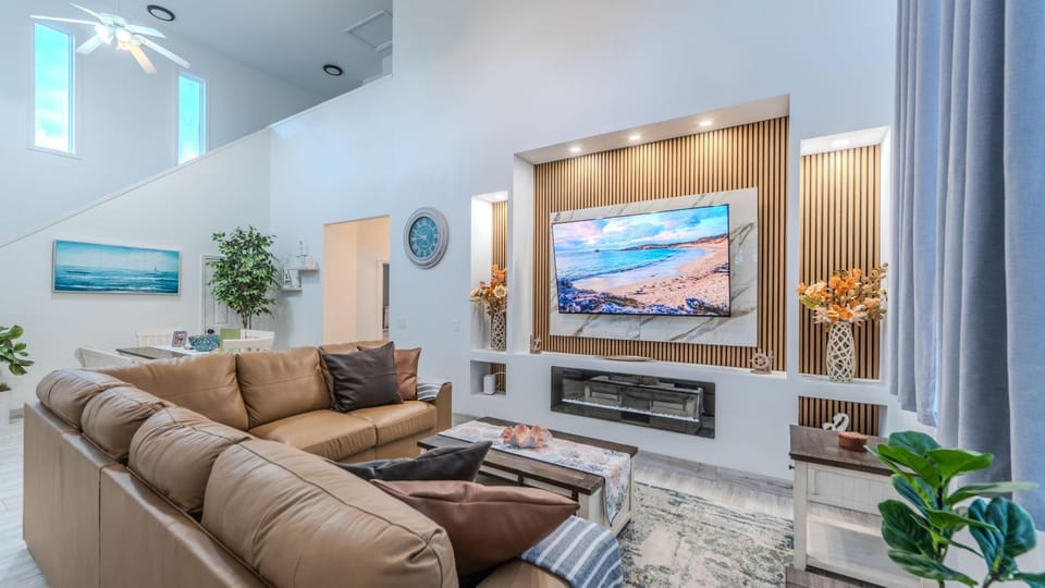 Beach Vibes House in Naples Park