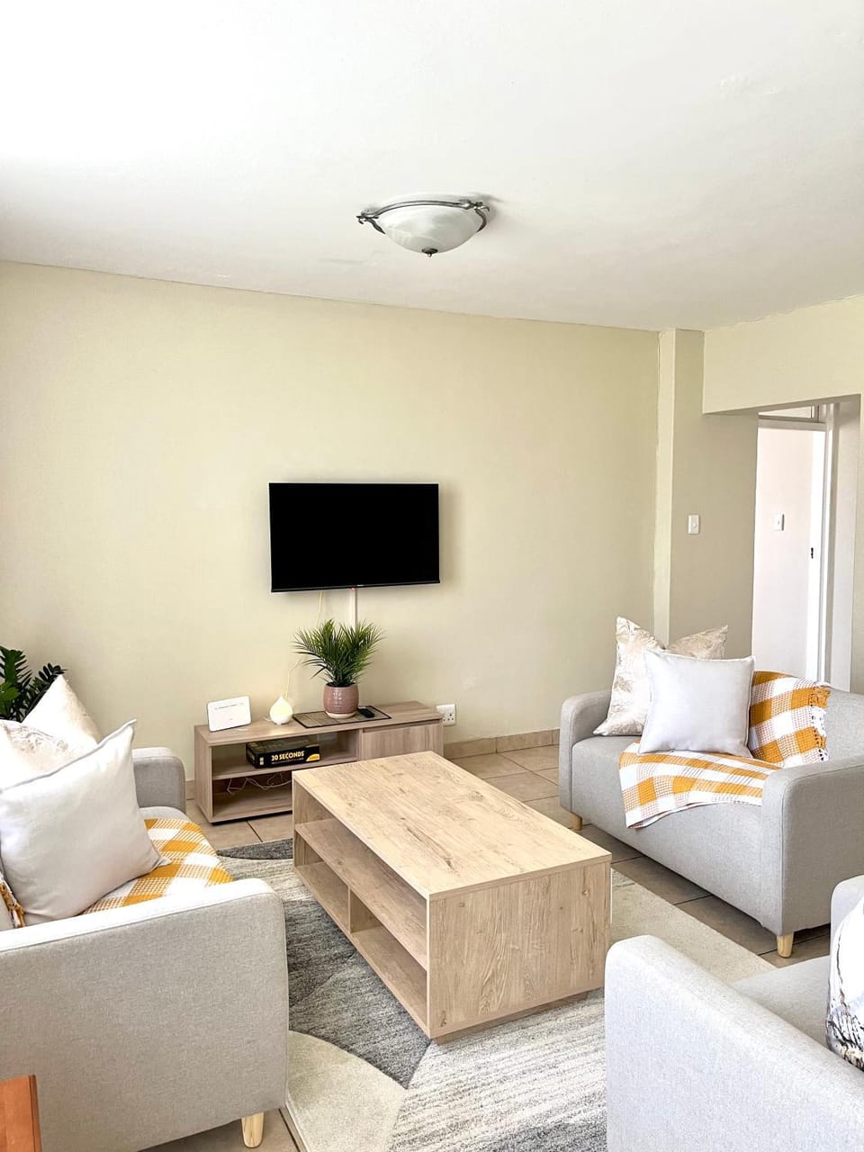 Cia’s Seaside Serenity @ Oceanic Unit 36 Apartment in Durban