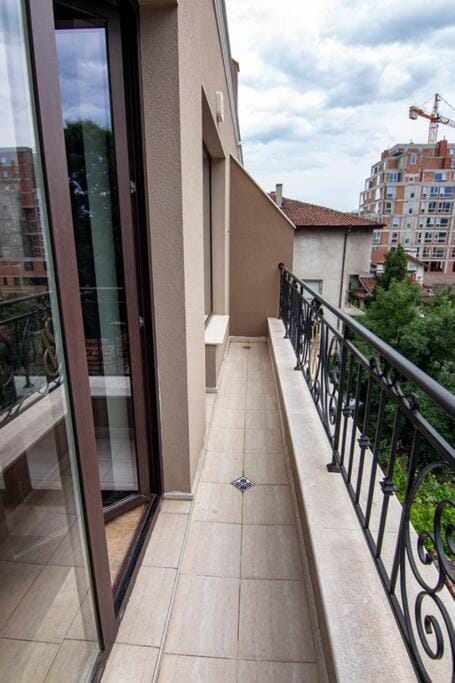 Balcony/Terrace, Balcony/Terrace