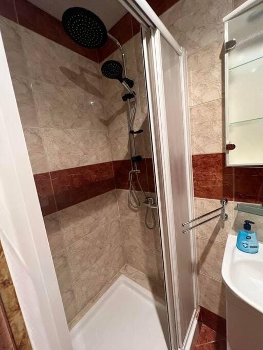Modern, Self Contained, Studio Apartment in Sunny Beach