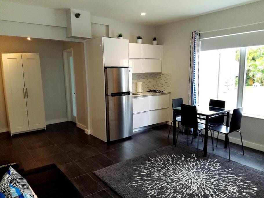 Miami Beach Getaway 100 yards from Beach Apartment in Miami Beach