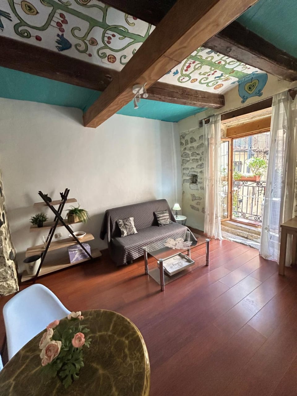 Historic 1905 Charm 3 min to Postiguet Beach Apartment in Alicante