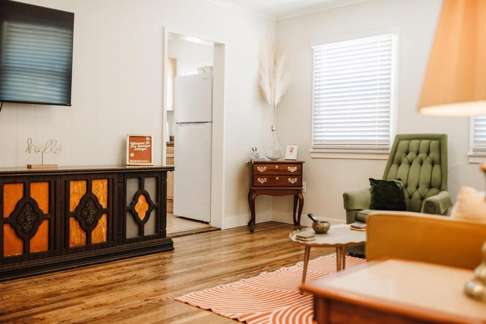 The Stardust Cottage Near Downtown Klamath Falls House in Klamath Falls