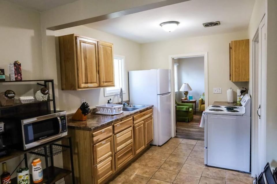 Kitchen or kitchenette, oven, stove