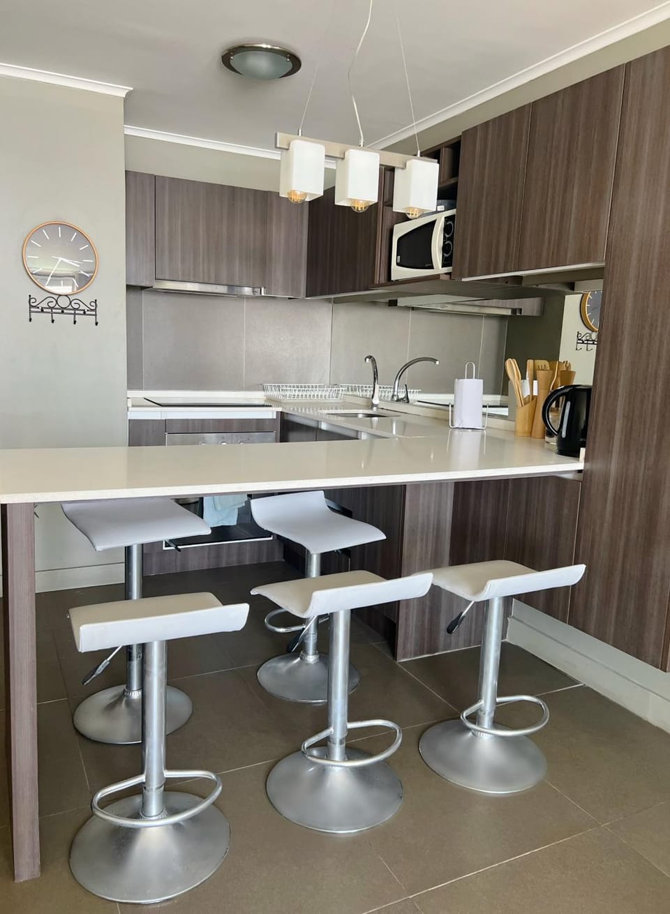 Coffee/tea facilities, Kitchen or kitchenette, Dining area, minibar, oven, pet friendly, stove, toaster