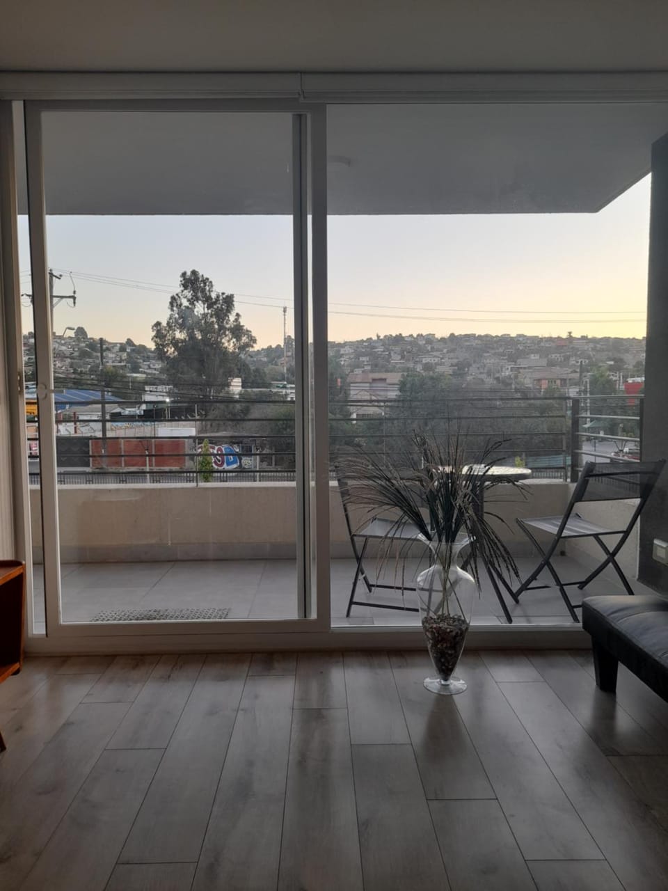 View (from property/room), Balcony/Terrace, Living room