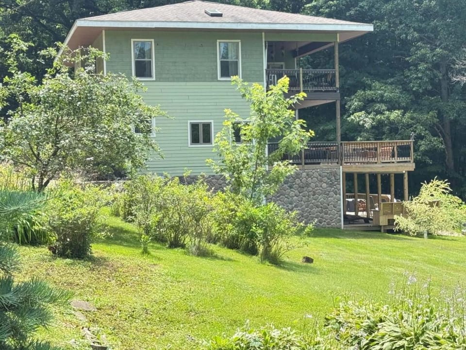 Emerald Shores House in Lake Michigan Beach