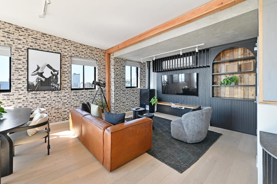 TV and multimedia, Living room, Seating area