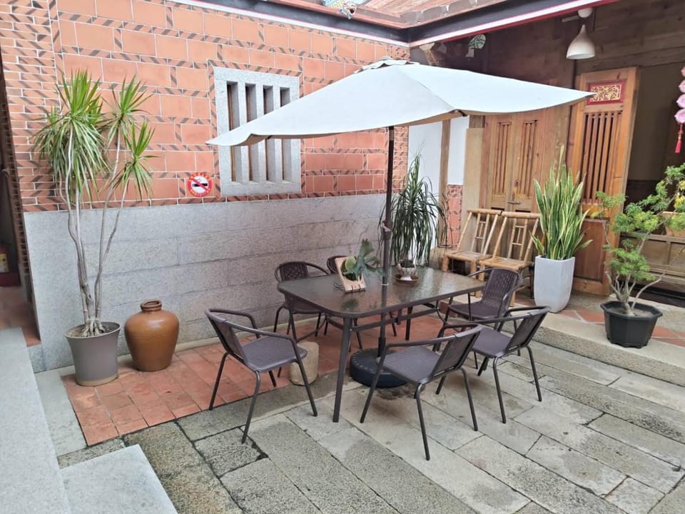 Ba Ba Guan Hai Ancient House B&B Vacation rental in Xiamen