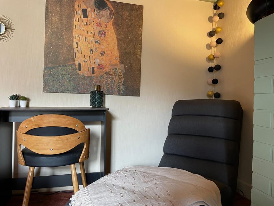 Seating area, hair dresser