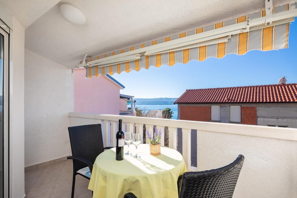 Day, View (from property/room), Balcony/Terrace, Seating area, Sea view