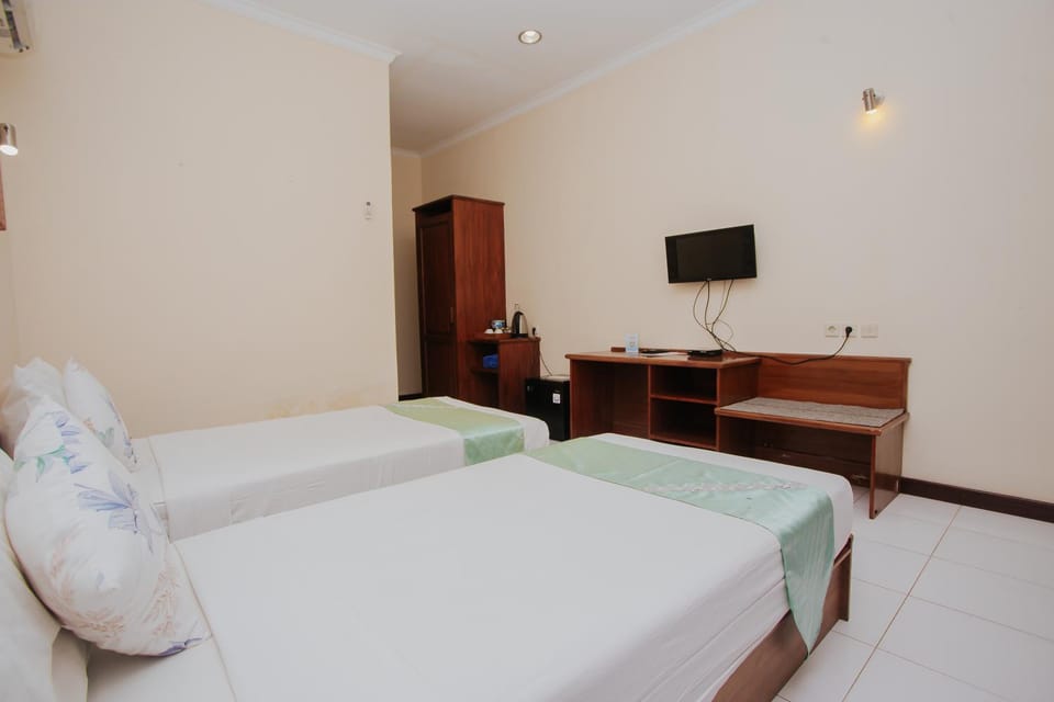 Medana Bay Marina Hotel in Pemenang