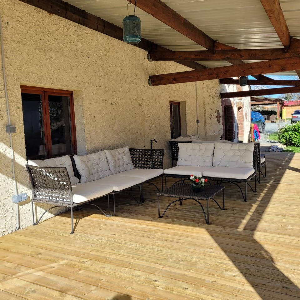 View (from property/room), Balcony/Terrace