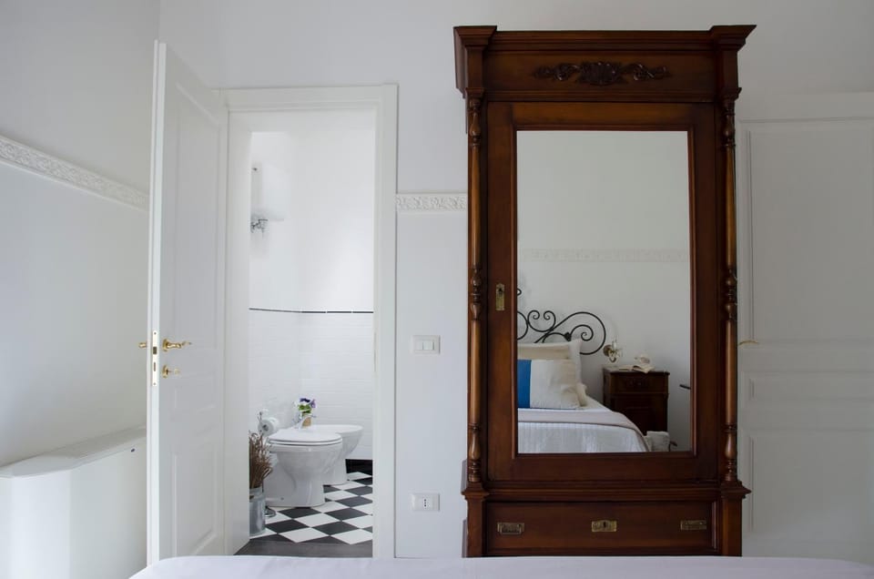 Casa Camelia - Cathedral View Apartment, 90m from Duomo House in Noto
