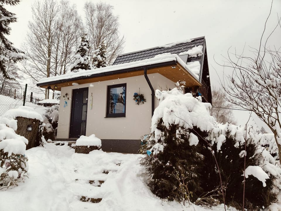 Chata se zahradou v Liberci House in Lower Silesian Voivodeship
