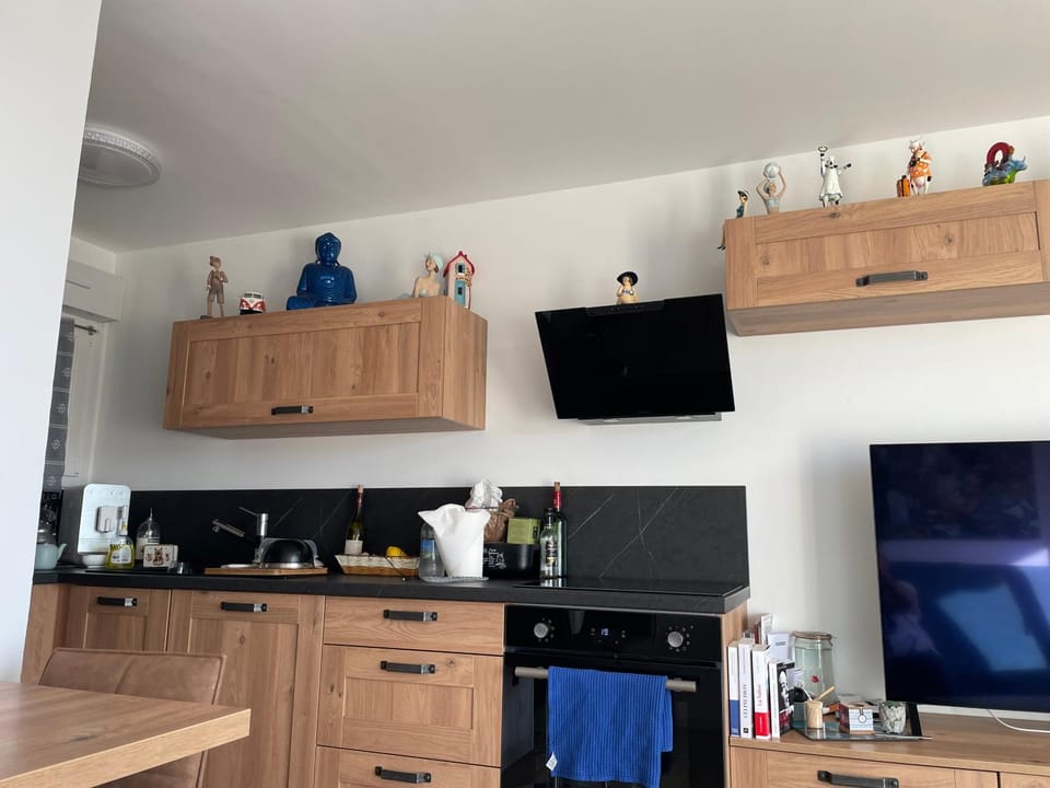 Kitchen or kitchenette, pet friendly, stove