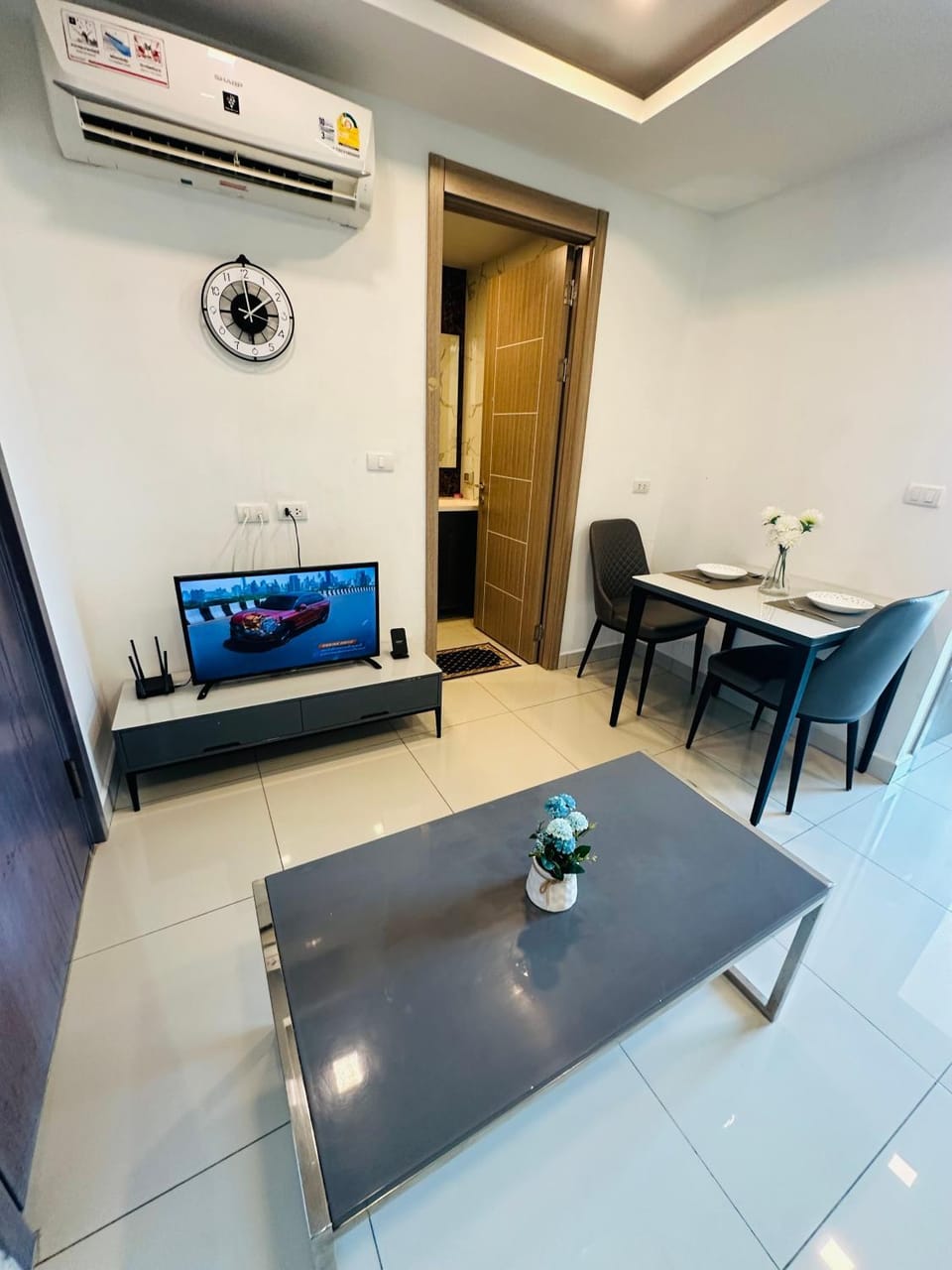 Arcadia Beach Continental with Washing Machine Apartment in Pattaya City