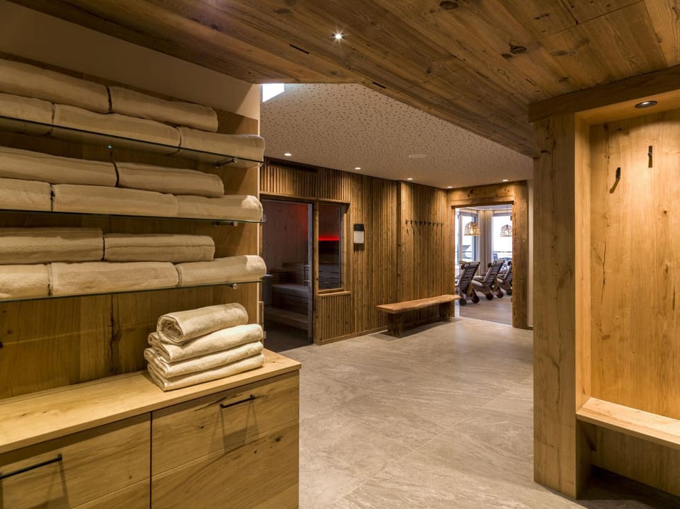 Sauna, Spa and wellness centre/facilities, towels