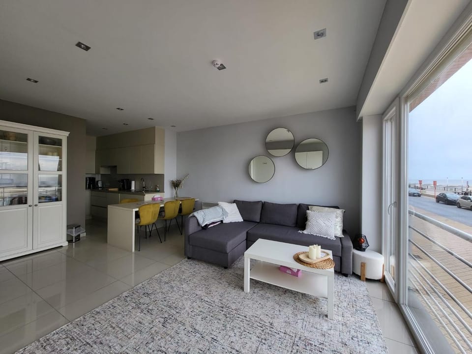 View (from property/room), Living room, Seating area, Dining area