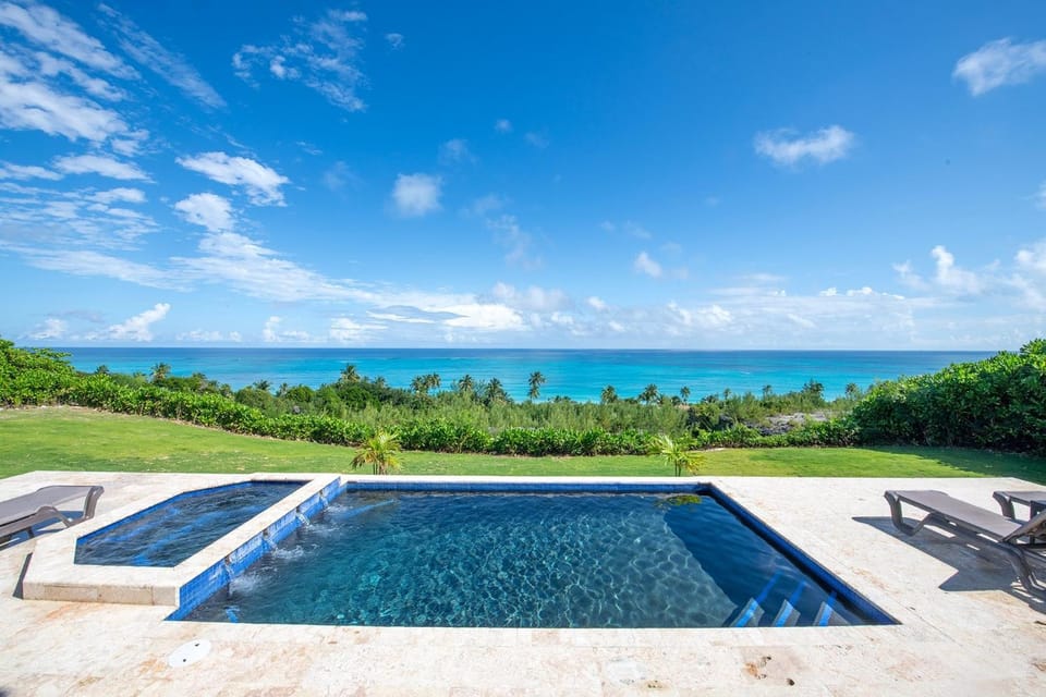Sky Beach Club Villa Waterfall 2 home Villa in North Eleuthera