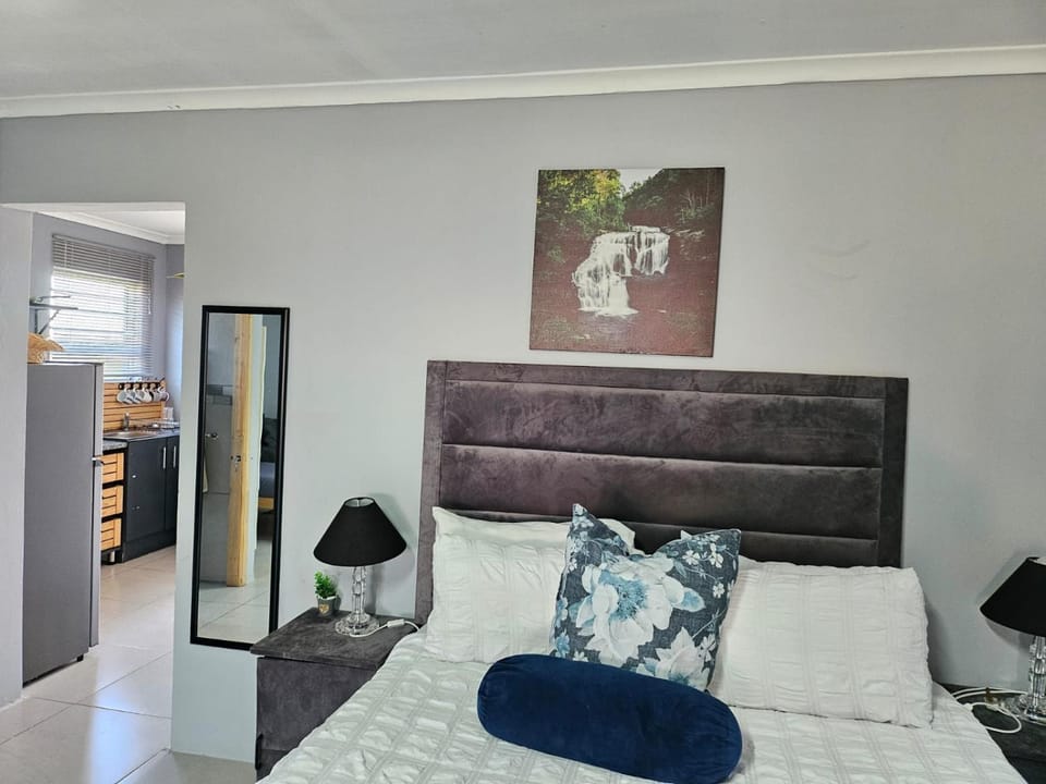 Zufike Family Home Bed and Breakfast in Port Elizabeth