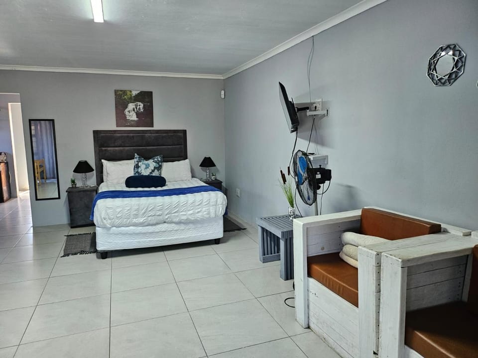 Zufike Family Home Bed and Breakfast in Port Elizabeth