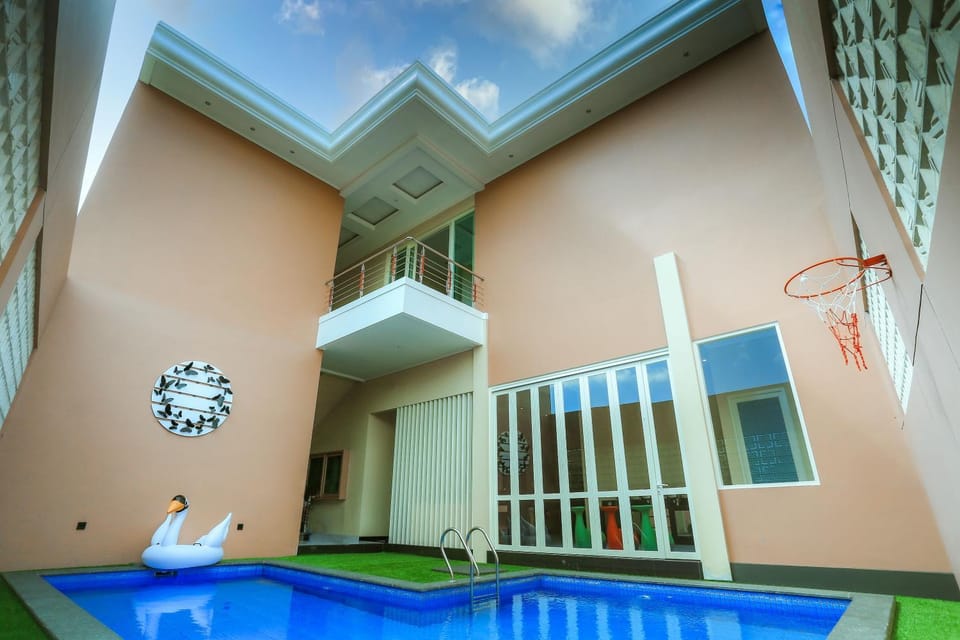 Pool view, Swimming pool, Swimming pool