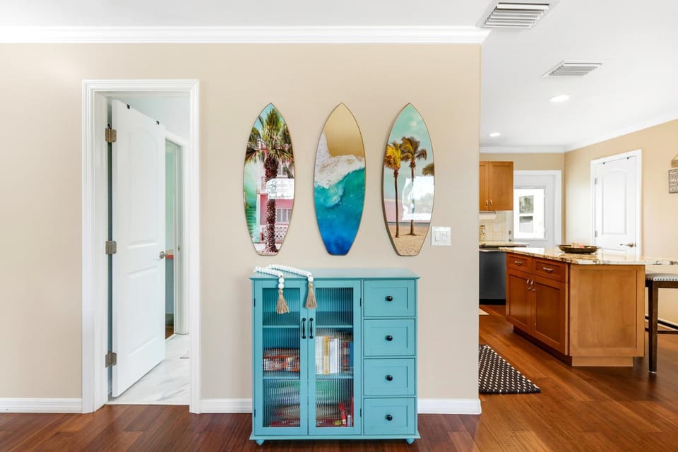 Game Room, Entertainment