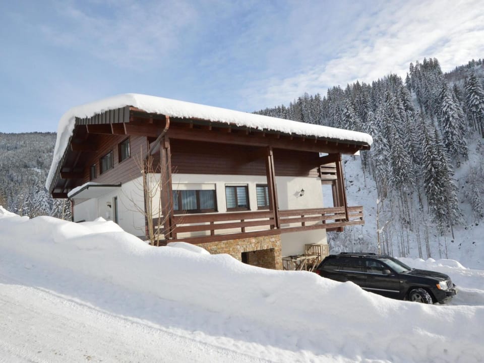 Property building, Winter