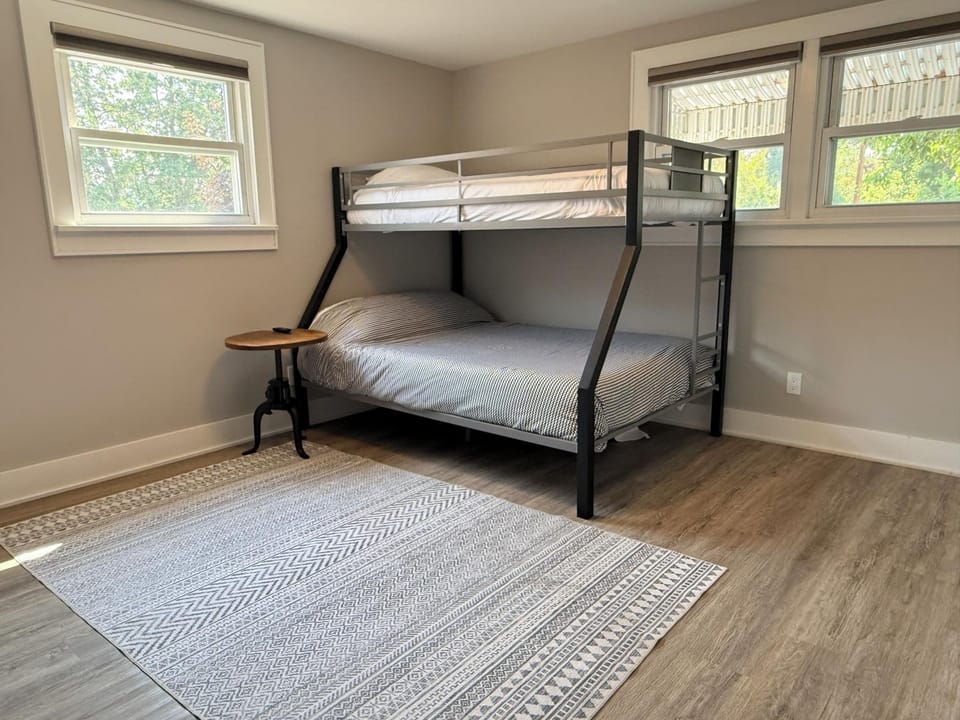 Lux Home, pet friendly,fully fenced House in Twin Falls