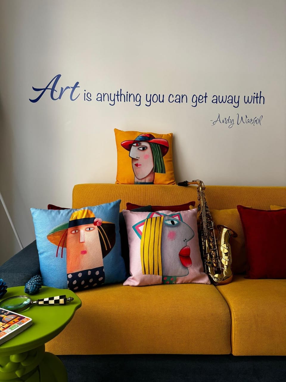 Living room, Decorative detail, Seating area, Text overlay
