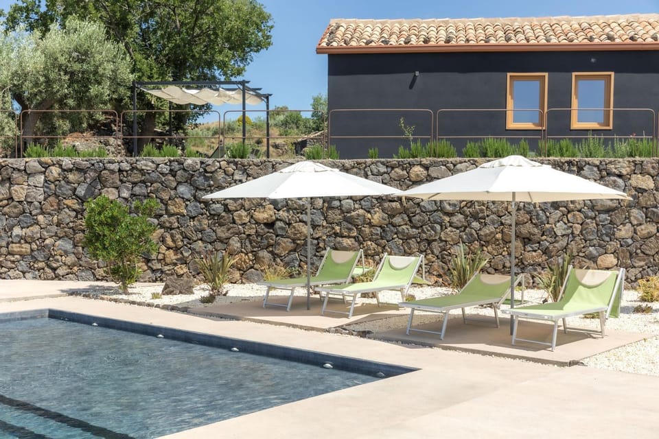 Property building, Patio, Swimming pool, sunbed