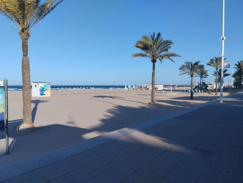 Baleares III Apartamento a 100 metros de la arena Apartment in Safor