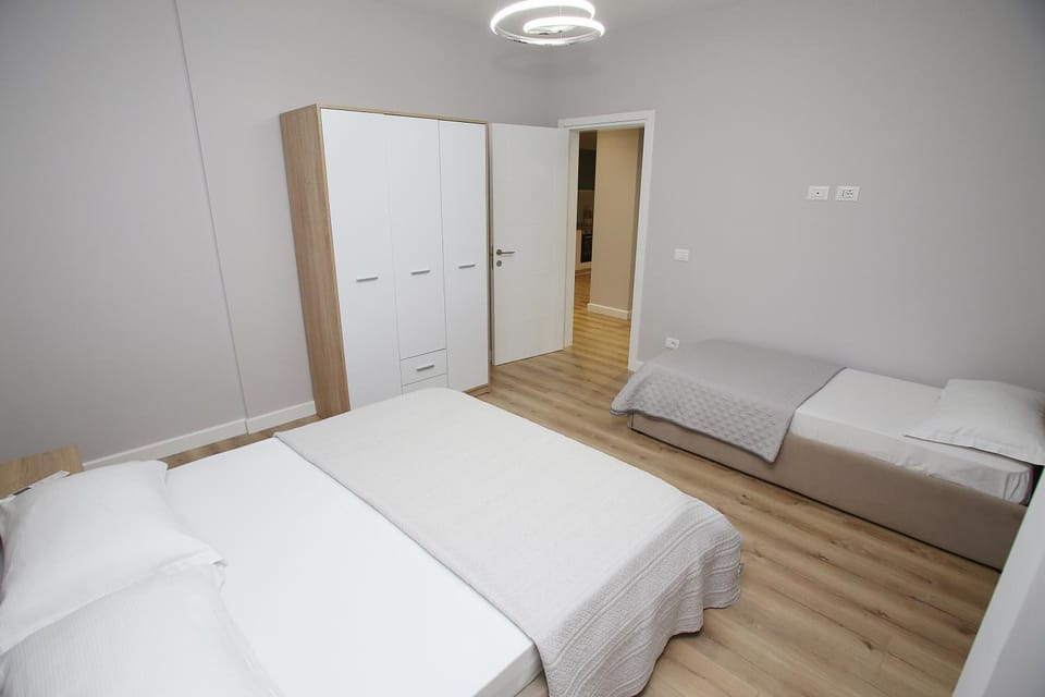 Bed, Photo of the whole room, Bedroom, wardrobe