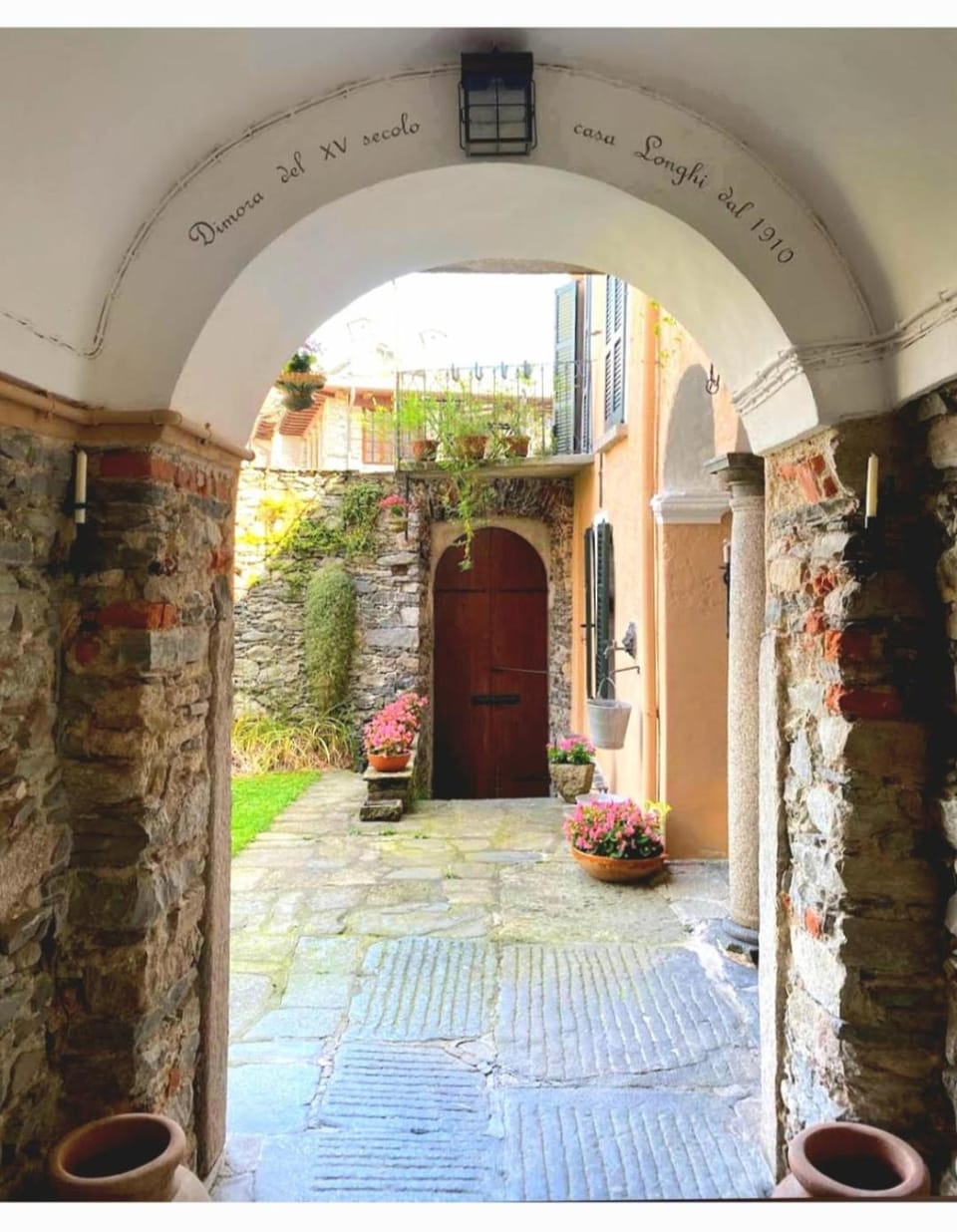 Facade/entrance, Day, Garden, Garden view