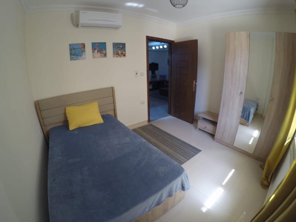 Bed, Photo of the whole room, Bedroom, air conditioner