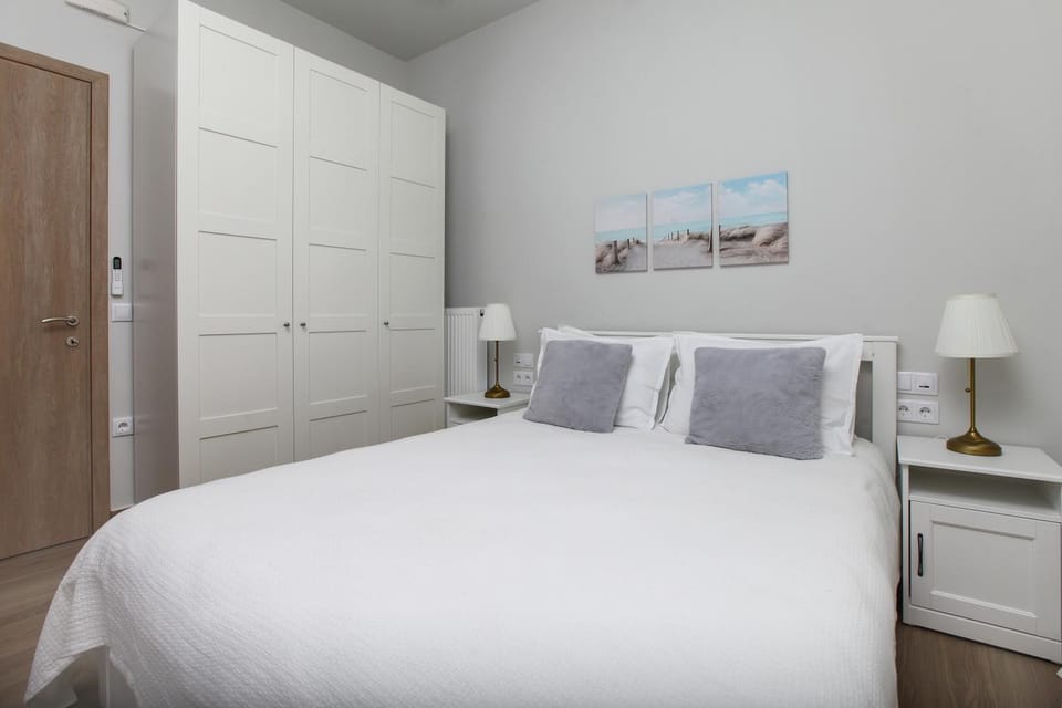 Bed, Bedroom, wardrobe