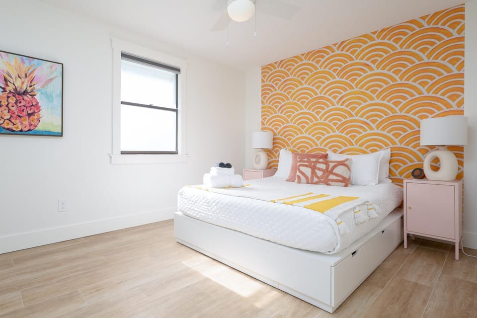 Bed, Bedroom