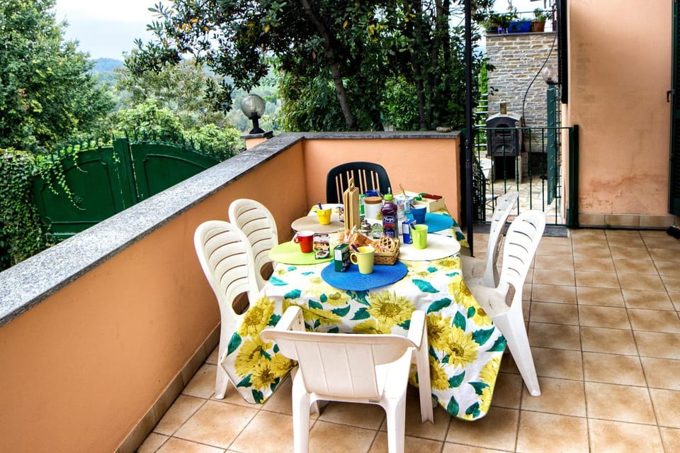 Balcony/Terrace, Garden view