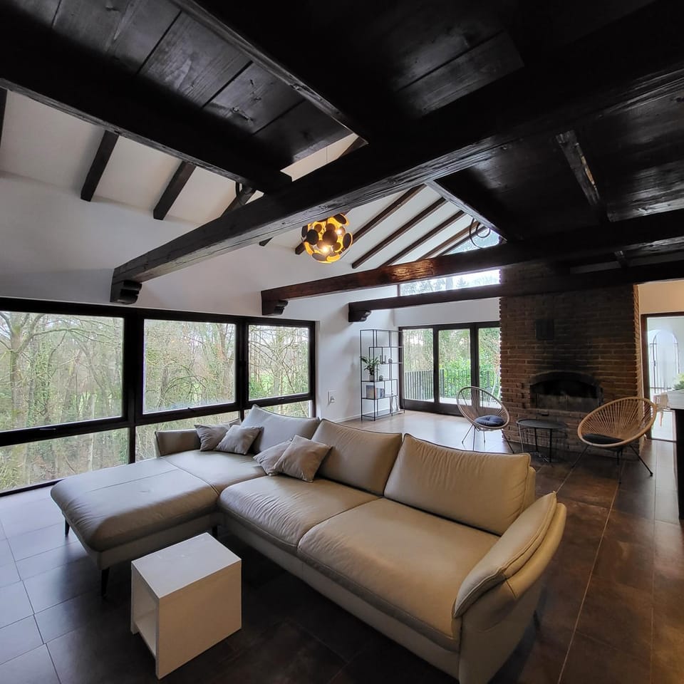 Architektenhaus am Waldrand mit Sauna Villa in Nuremberg