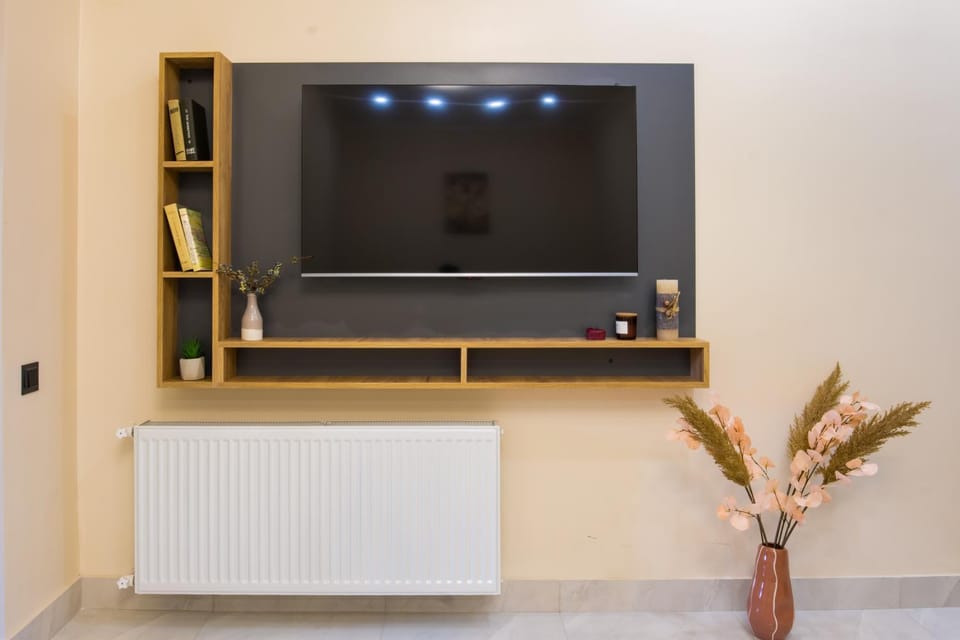 TV and multimedia, Evening entertainment