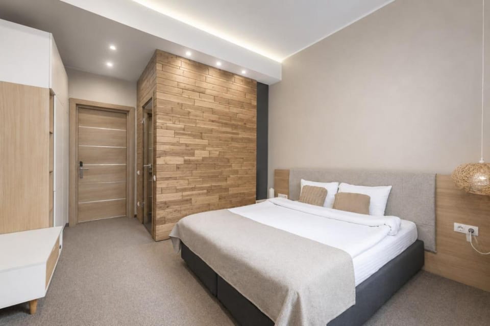 Bed, Photo of the whole room, Bedroom, towels, wardrobe