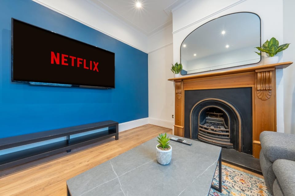 West London Period House House in London Borough of Ealing