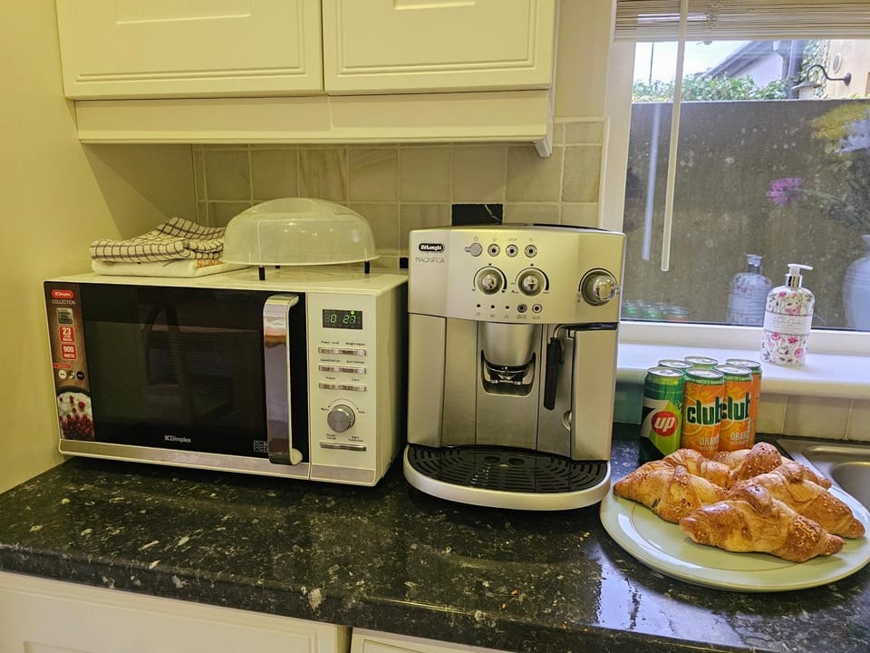 Central Westport Town House House in Westport