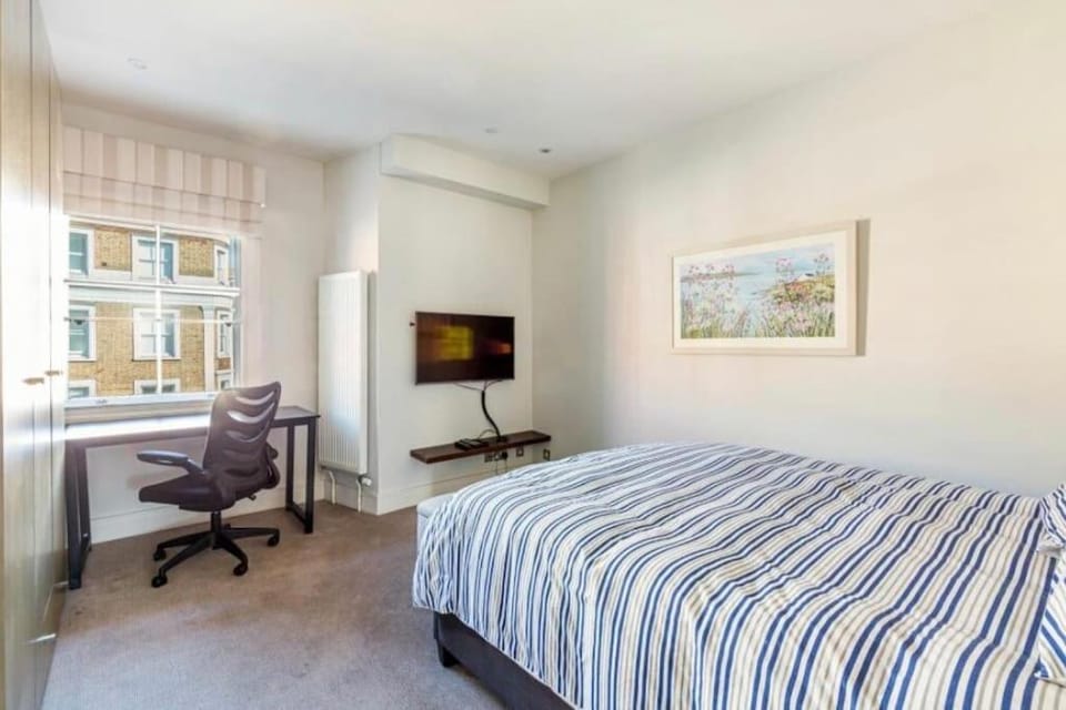 The Chérie Suite by Harrods Apartment in City of Westminster