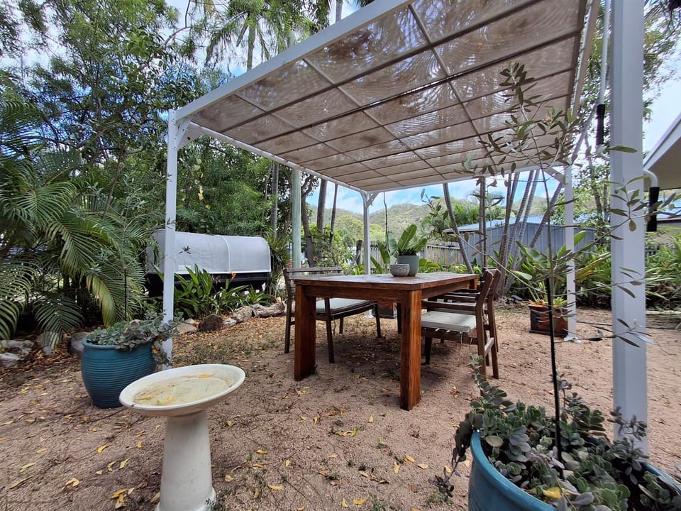 Garden, Dining area, Garden view