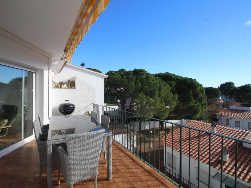 Apartamento renovado en La Farella cerca de la playa, aire acondicionado - ES-228-170 Apartment in Alt Empordà