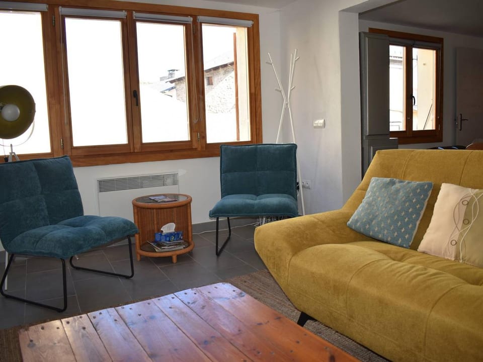 Maison de Village Charmante, 3 Ch, Terrasse, à Proximité des Pistes et Commerces à Bolquère - FR-1-592-66 House in Bolquère