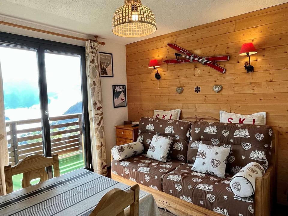 Appartement 2 pièces pour 5 pers. à L'Alpe d'Huez, proche commerces et télécabine, animaux admis - FR-1-405-346 Cabin in Huez