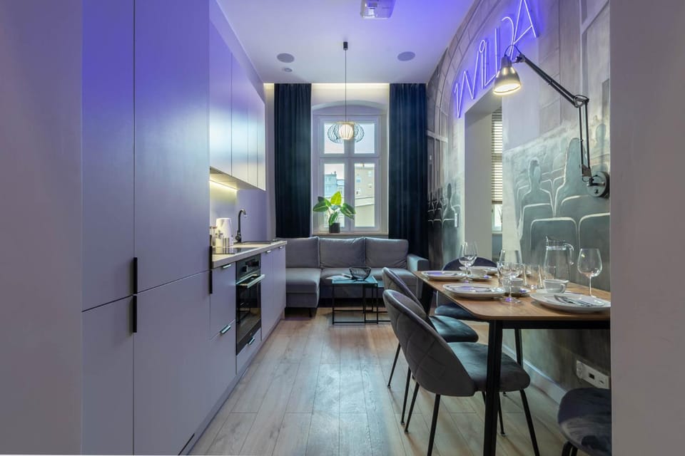 Kitchen or kitchenette, Living room, Dining area